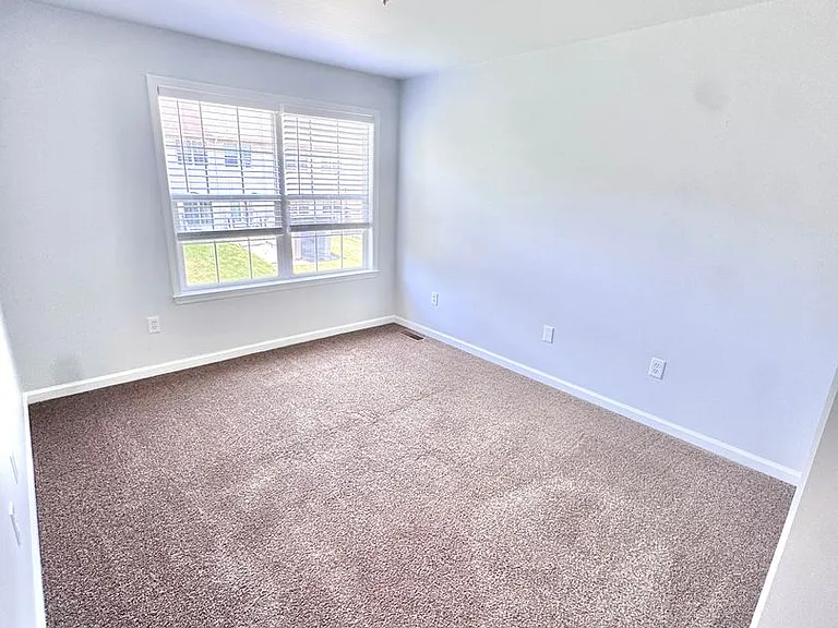 309 Maple Ct — Photo 21
