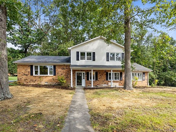 2nd image of 7424 Dell Dr