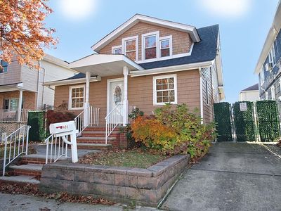 496 Greeley Ave, Staten Island, NY, 10306
