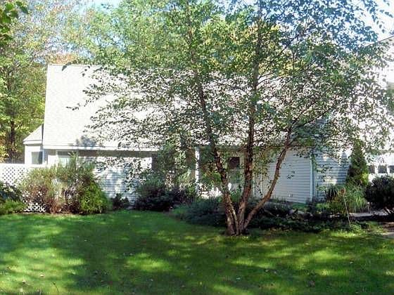 2nd image of 326 Pine St