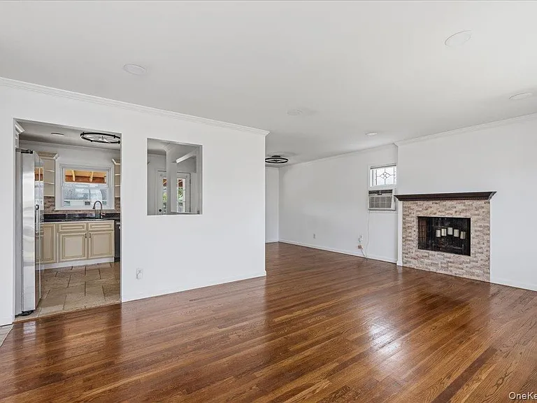 4 Cecil Pl — Photo 4