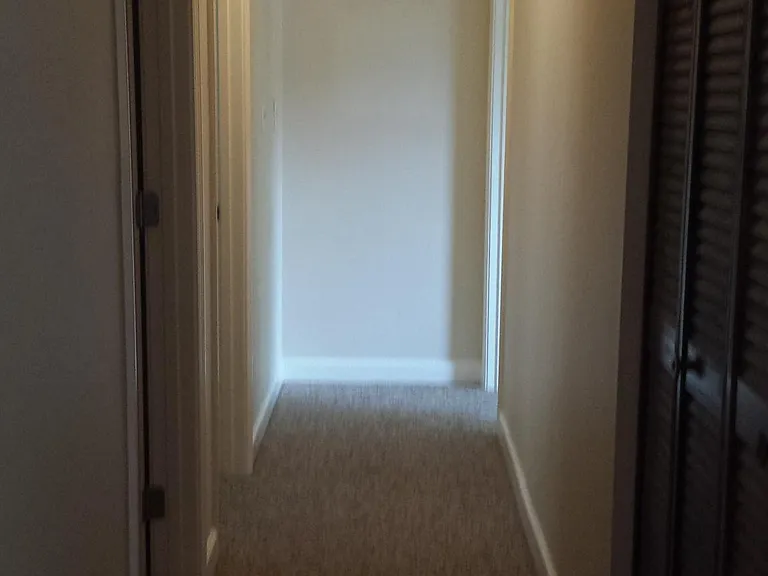100 Grenoble Rd — Photo 13