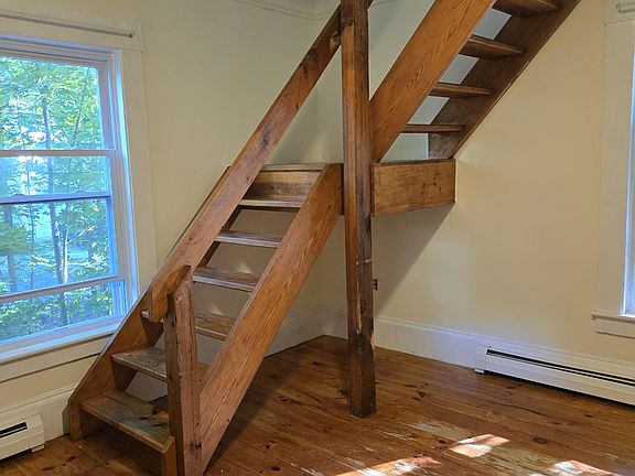 4th image of 138 Rush Rd Floor 2