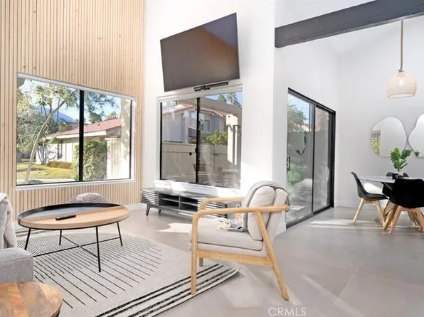 6135 Montecito Dr Unit 8, Palm Springs, CA 92264