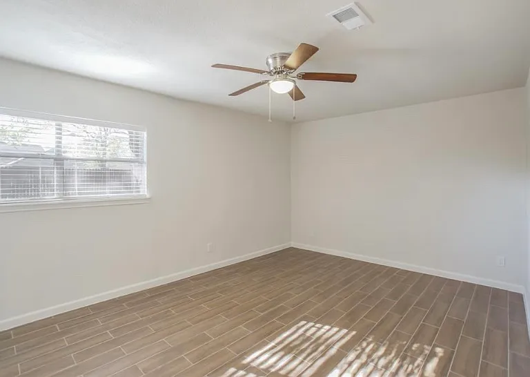 5454 Deer Timbers Trl — Photo 8