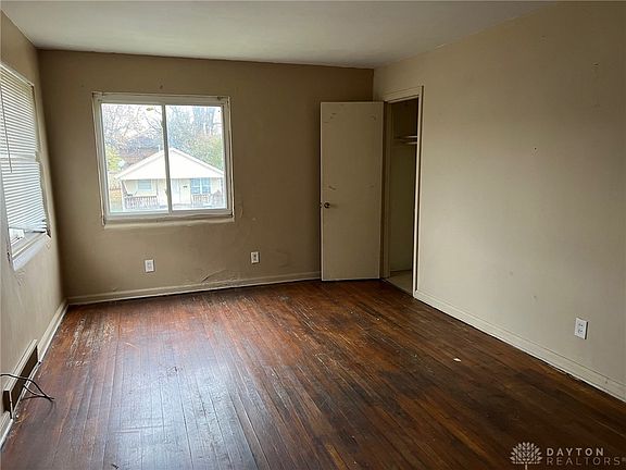 5th image of 26 E Hudson Ave