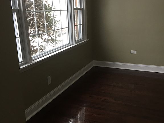 3rd image of 437 Gordon Ave