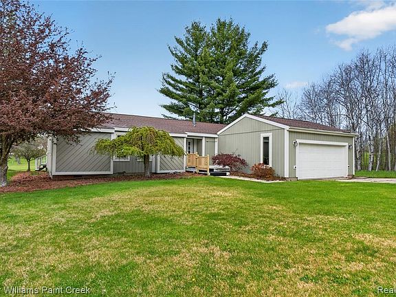 3rd image of 1727 Linksview Way