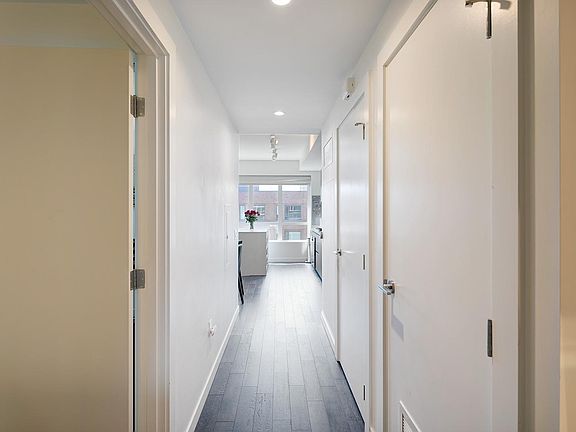 5th image of 110 Channel St Unit 632
