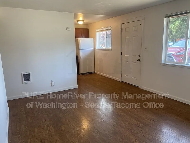 2 bed, 1.0 bath, 600 sqft, $1,800 — Photo 4