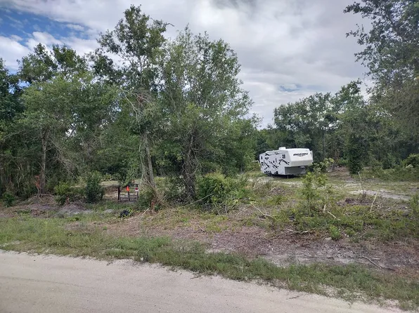 1725 W Lake Dr, Lorida, FL 33857