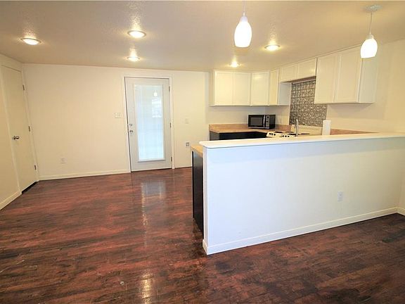 4th image of 1917 Wahoo Ln