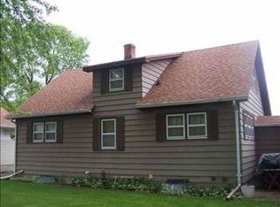 1404 S Erickson Ave, Marshfield, WI 54449