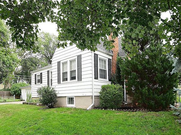 2nd image of 3800 Garfield St