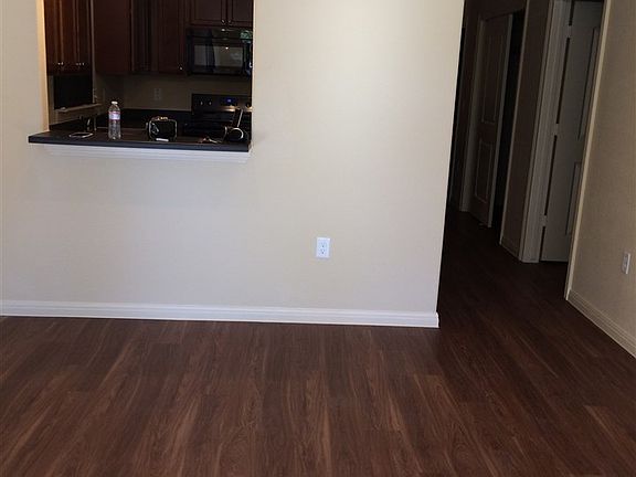 3rd image of 5245 E Parkway Dr
