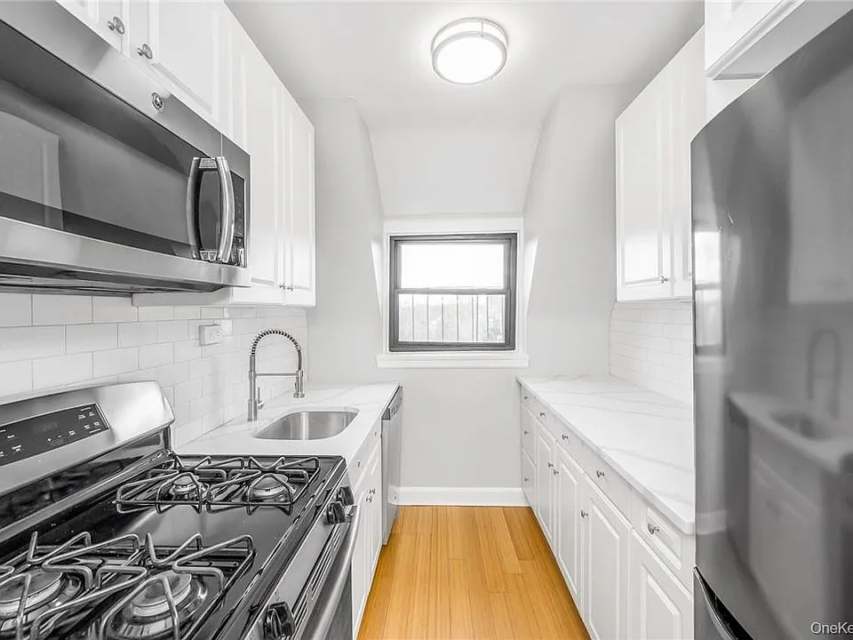 64 Kensington Rd #3B