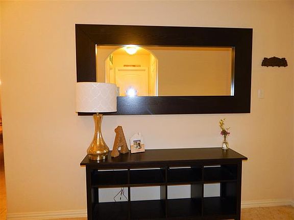 5th image of 219 Woodhaven Trl