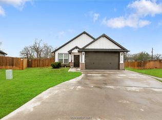 400 Marble Falls Dr, Bryan, TX 77803