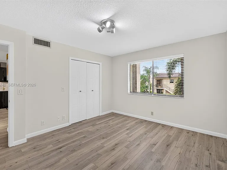 16431 Blatt Blvd #202 — Photo 42
