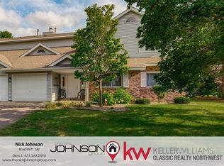 6245 Magda Dr N, Maple Grove, MN 55369