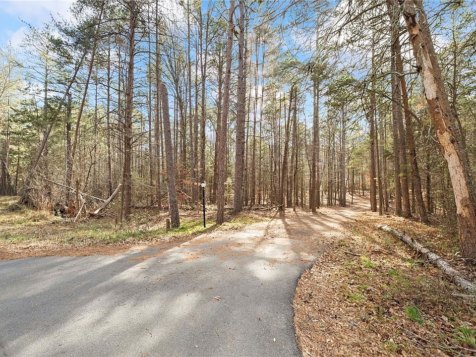 1st image of 1747 Dalrymple Rd