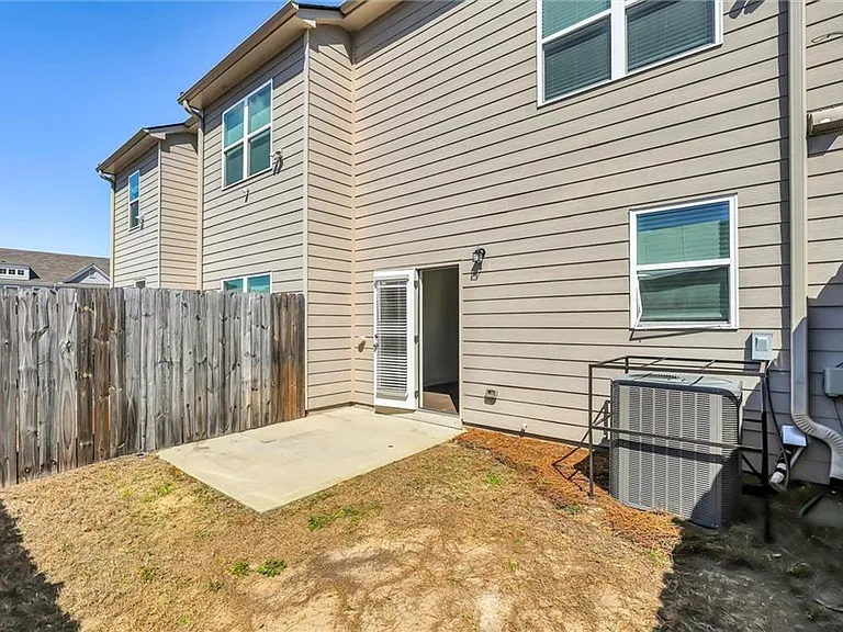 6433 Scudders Dr — Photo 30
