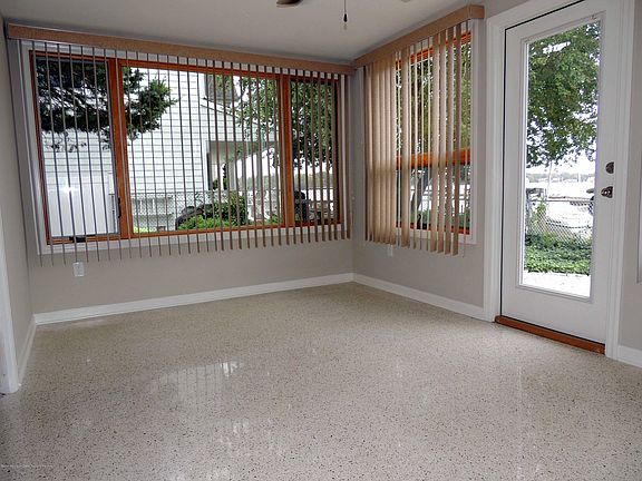 5th image of 12 Haines Cove Court