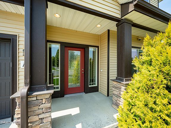 5th image of 1543 N Chetco Dr