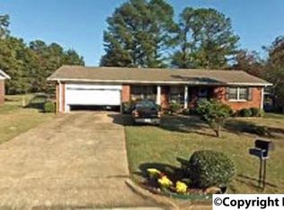 5016 Lyngail Dr NW, Huntsville, AL 35810