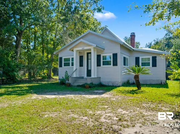 209 W Magnolia Ave, Foley, AL 36535