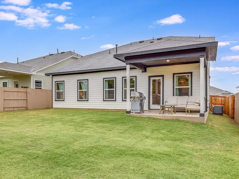 11429 Comano Dr — Photo 24