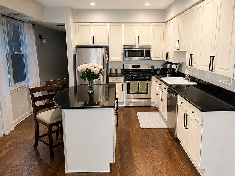 Kitchen with island