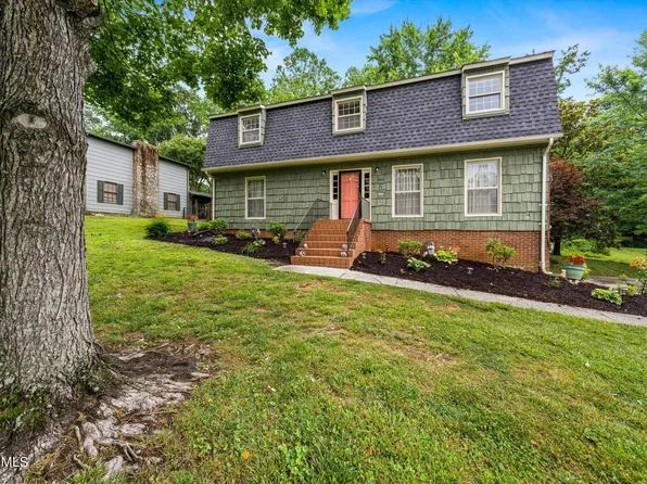 606 Woodland Dr, Clinton, TN 37716