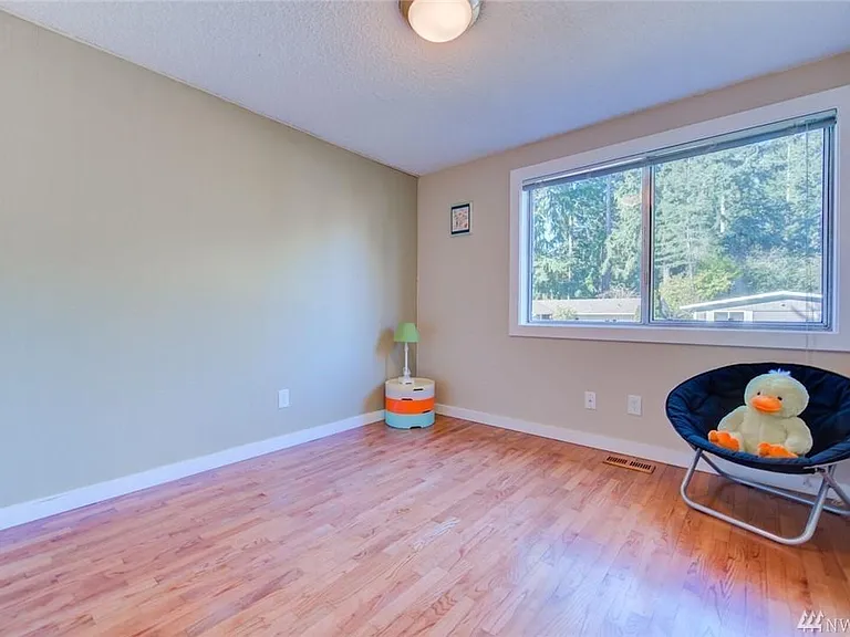 1540 168th Ave NE — Photo 11