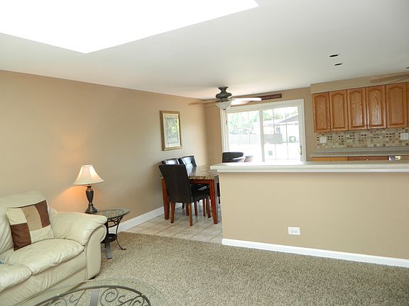 5th image of 429 Desmond Dr