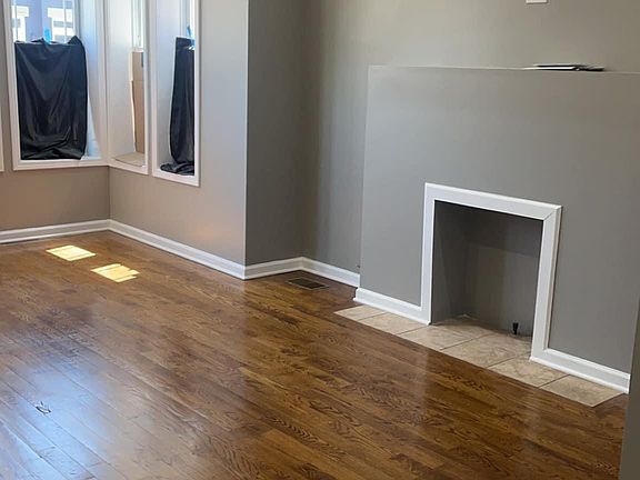 4th image of 1415 E 66th Pl APT 1