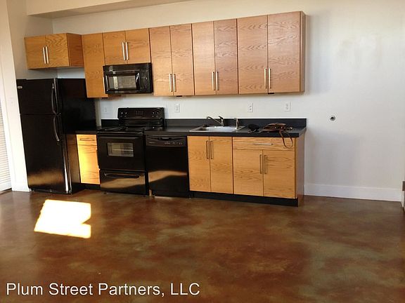 5th image of 215 E Bank St APT 1