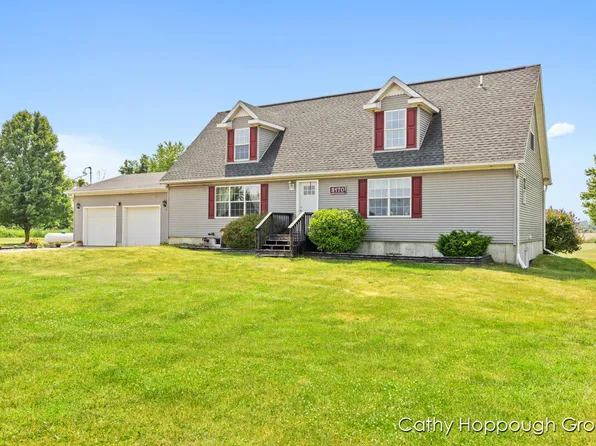 3170 Bradford Rd, Ionia, MI 48846