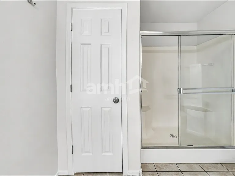 6133 S Wilson Dr — Photo 11