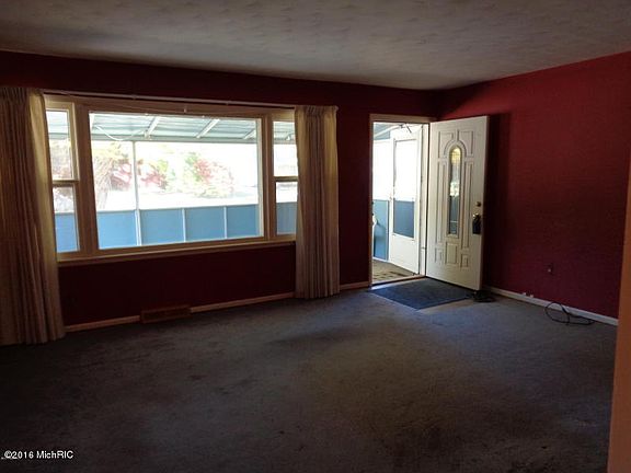 5th image of 1613 Kay Dr