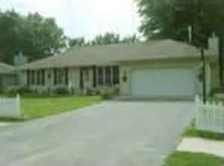 560 N School St, Braidwood, IL 60408