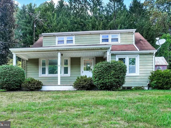 3256 Sticks Rd, Glen Rock, PA 17327