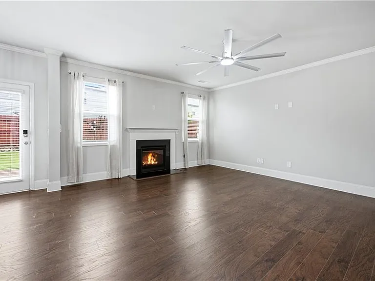 2053 Hamilton Lake Pkwy — Photo 9