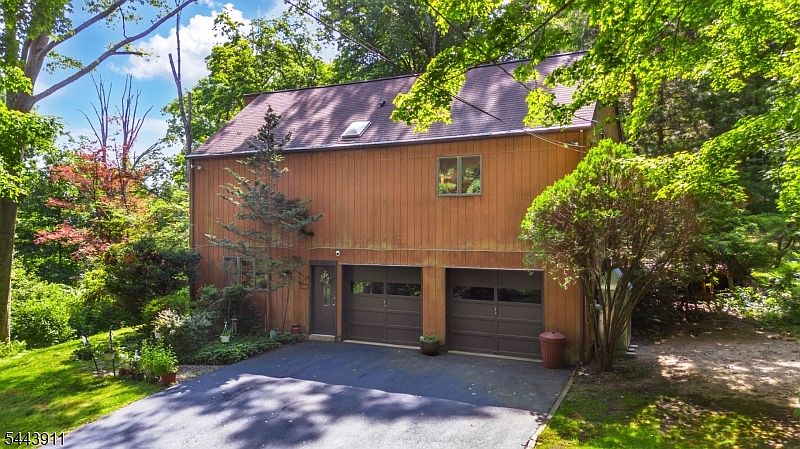 1st image of 49 Hope Rd
