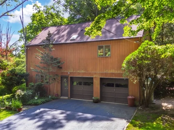 49 Hope Rd, Liberty Twp., NJ 07838