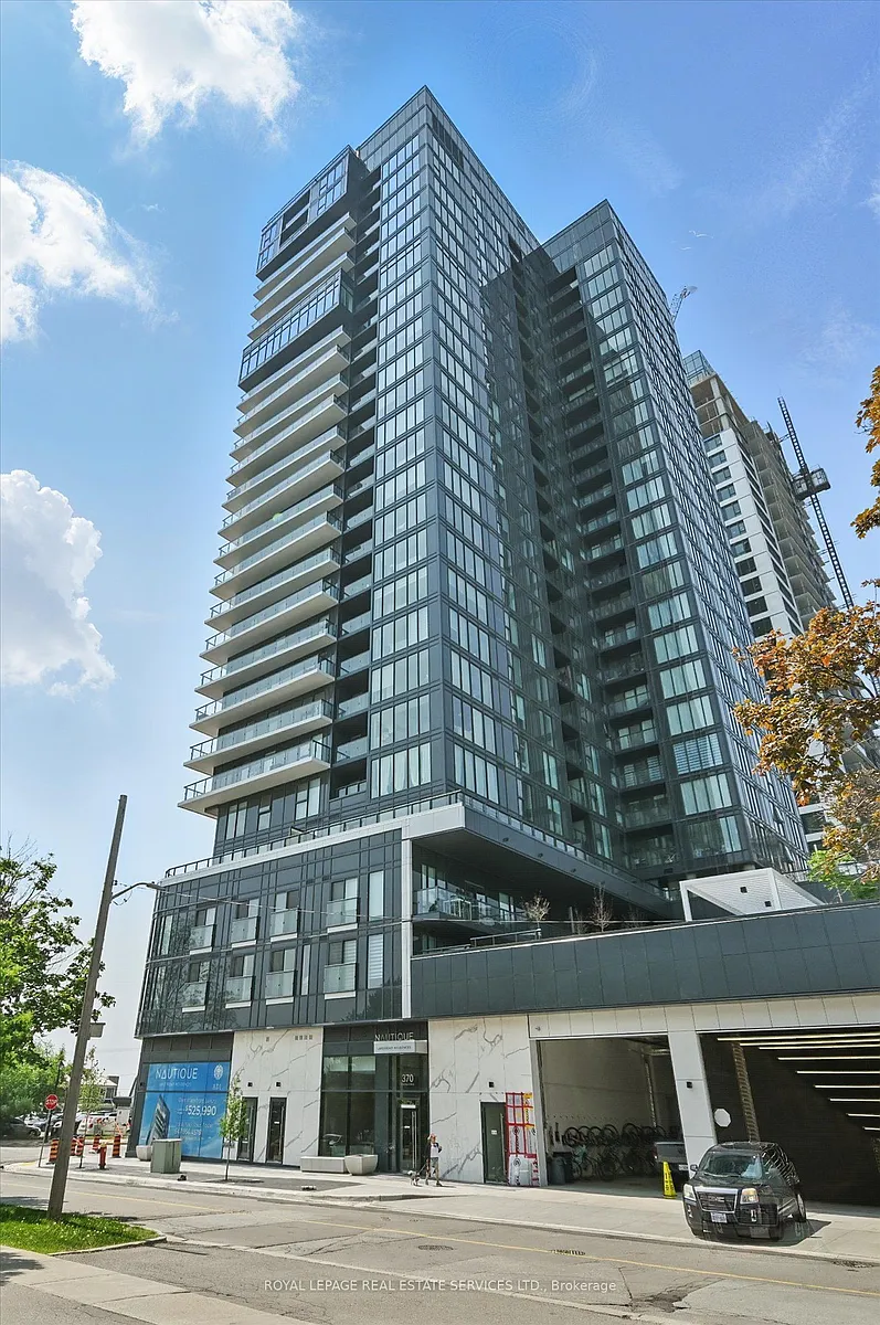 Building Photo - 370 Martha St #1705