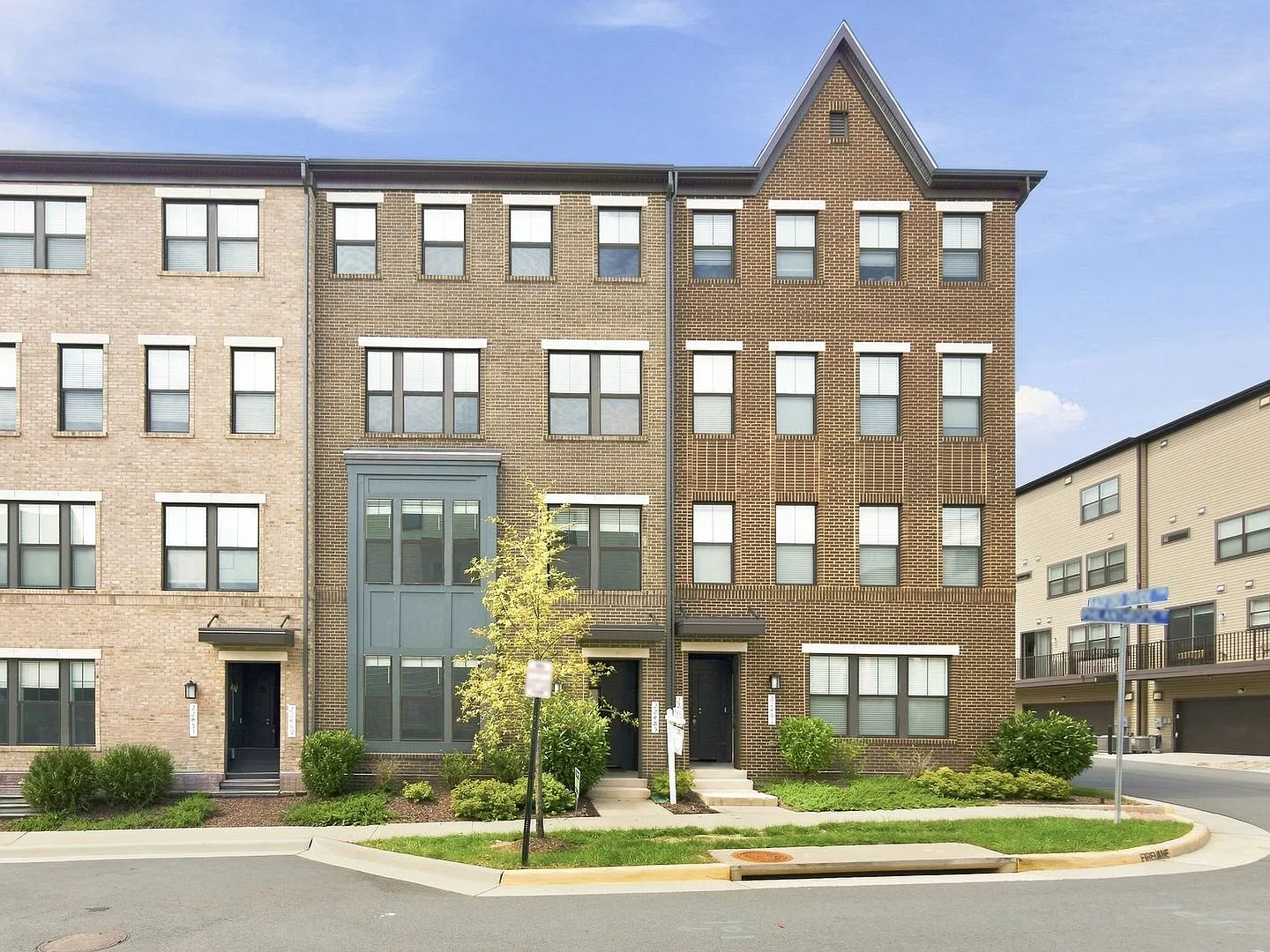 Stunning, New 3BR/2.5BA Condo w/ Garage Highly Desired Metro Walk — Photo 1
