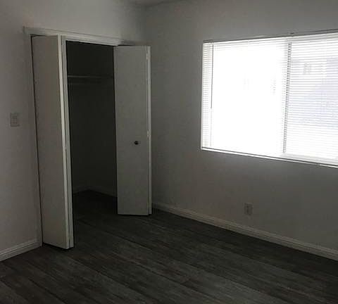 4th image of 14005 S Budlong Ave APT B1
