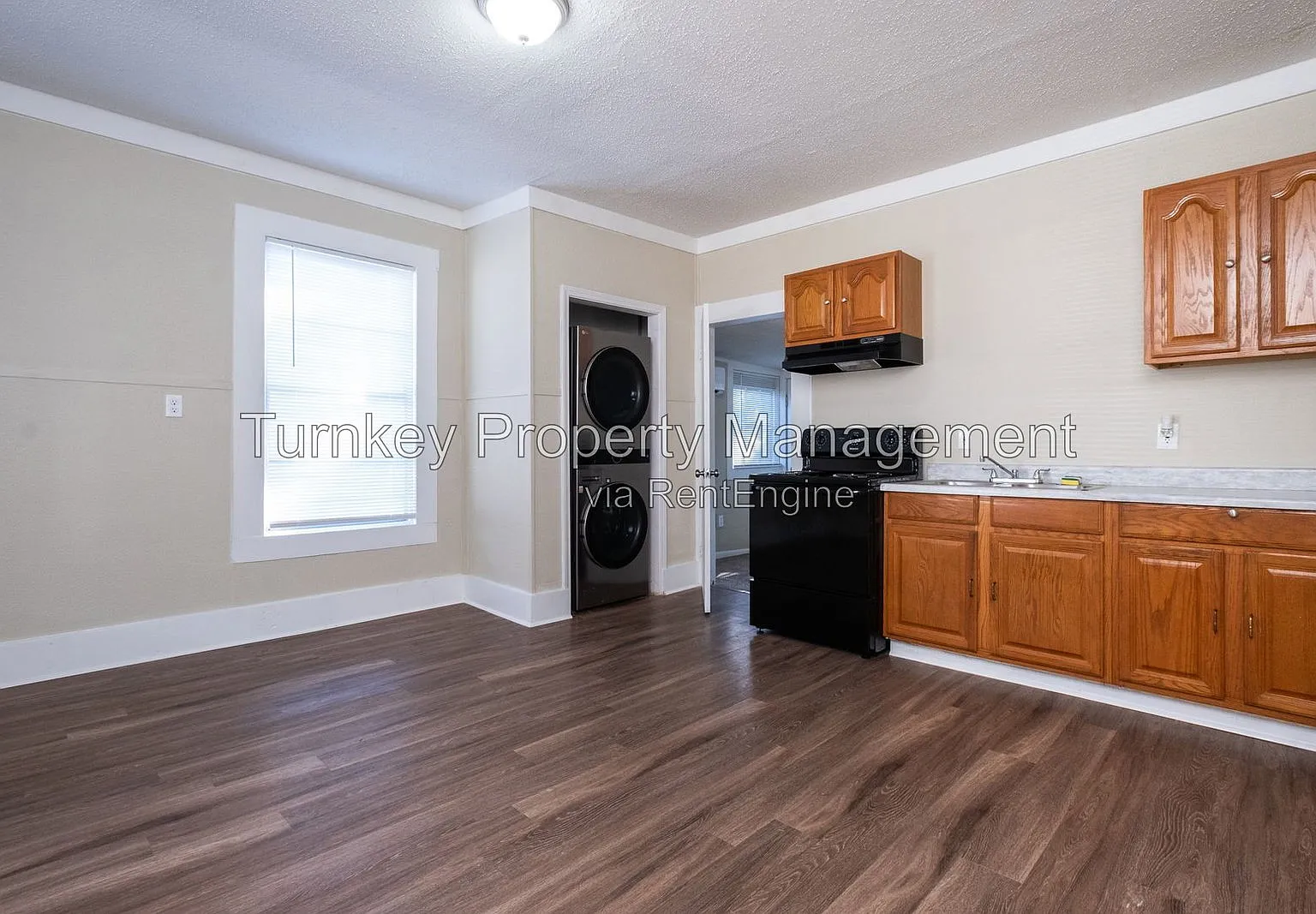 2 bed, 1.0 bath, 944 sqft, $945 — Photo 4