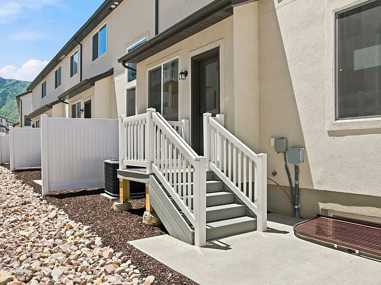 4809 S Olive Ave — Photo 12